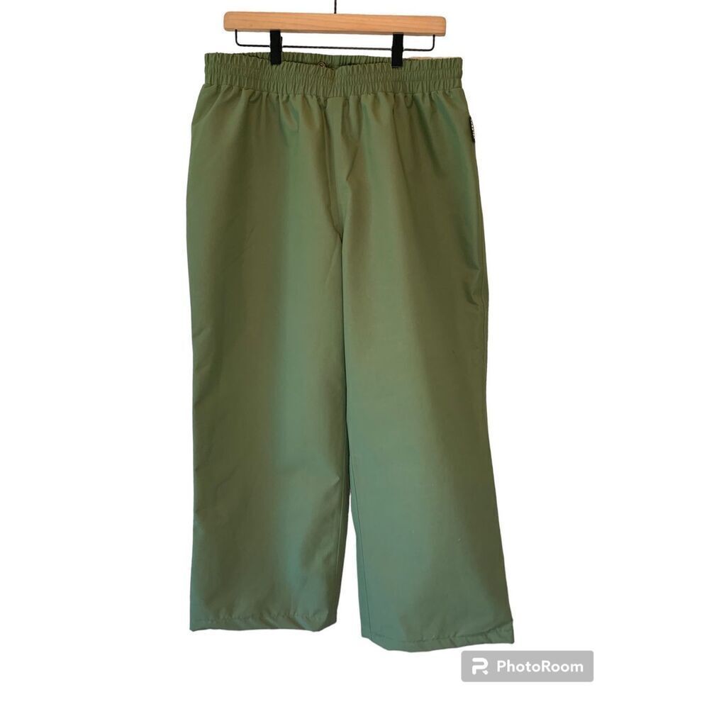 Cabela's Men's Green Mid-Rise Capri Pants Size